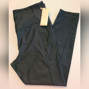 Calia NWT Energize Pintuck Black Leggings XL